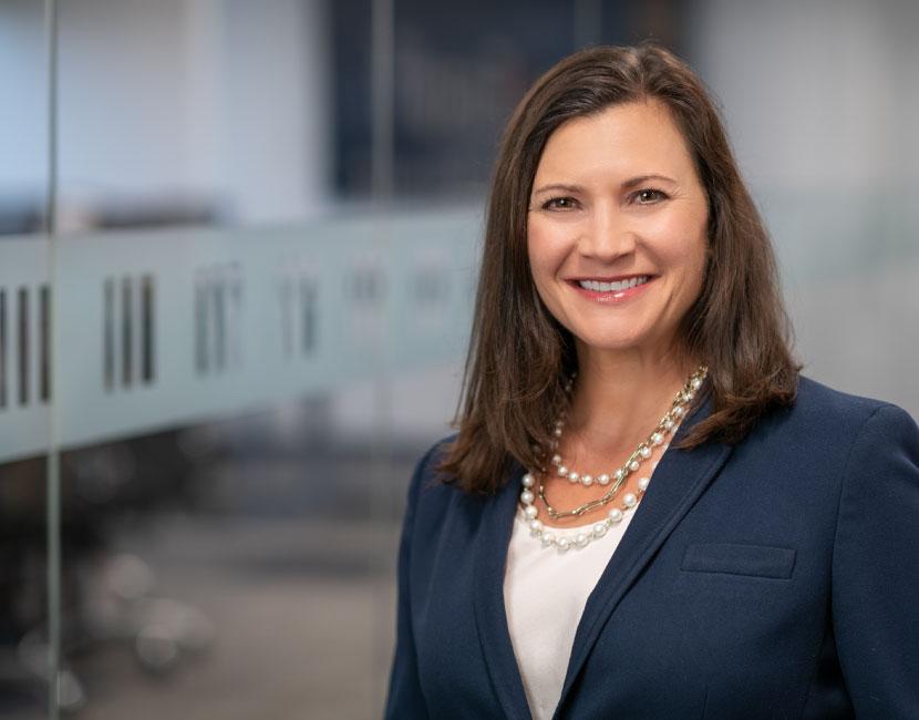 headshot lauren bartlett